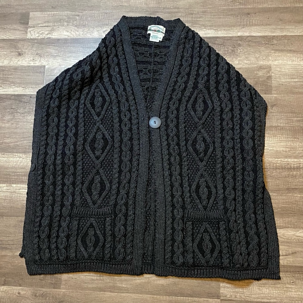 Aran Crafts Sweater Vest Cape Button Front Sides Merino Wool Made In Ireland